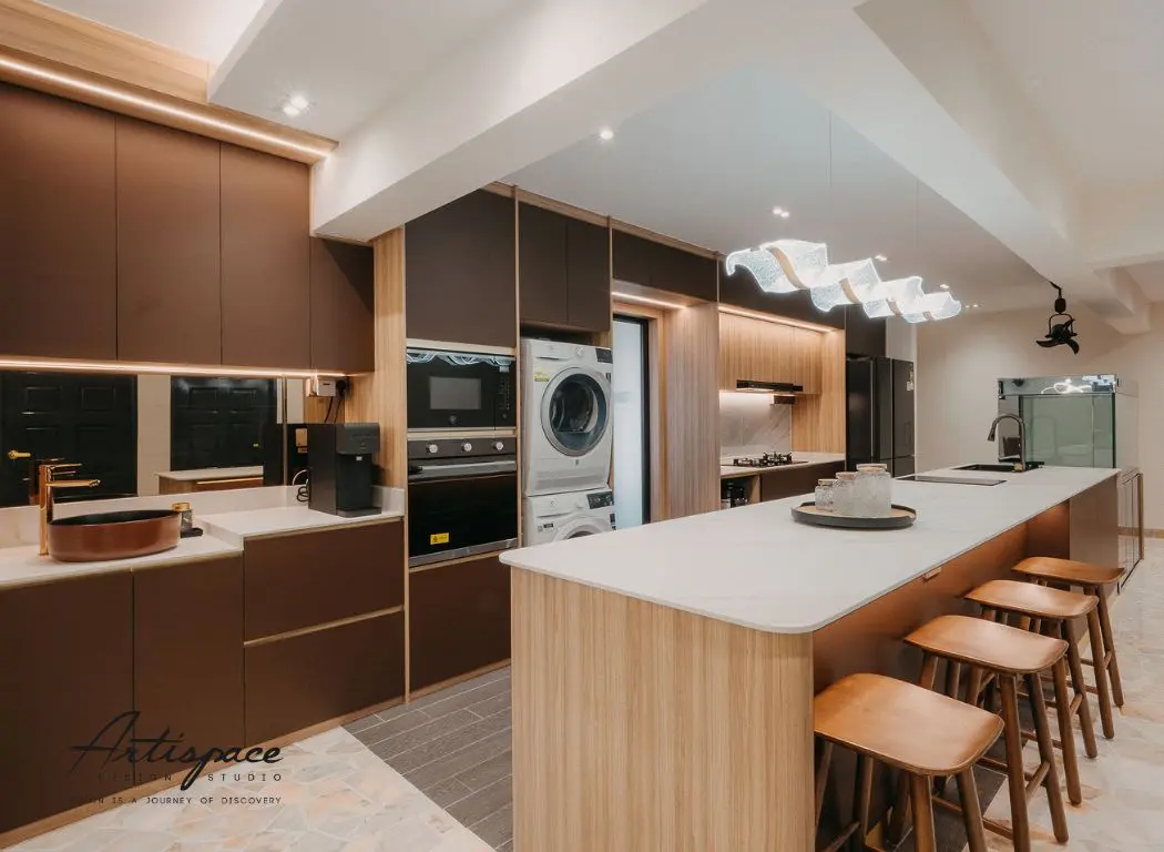 Sengkang Resale Executive Apartment with expansive living and study zoning